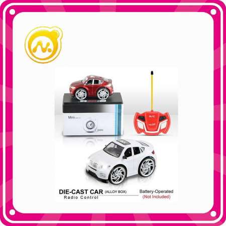 Metal 1: 28 R/C Die Cast Cartoon Toy Music Car